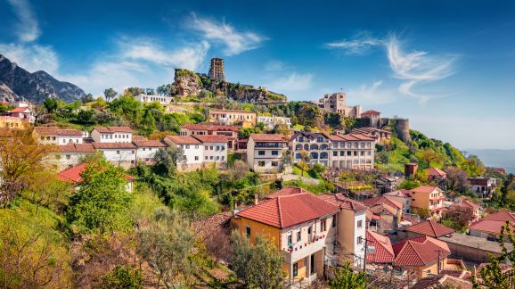 5 diena - shutterstock 1972254572