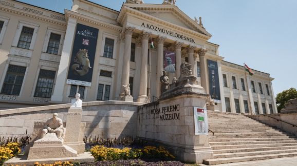 8 diena - shutterstock 2341952427