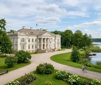 Paežerių dvaras