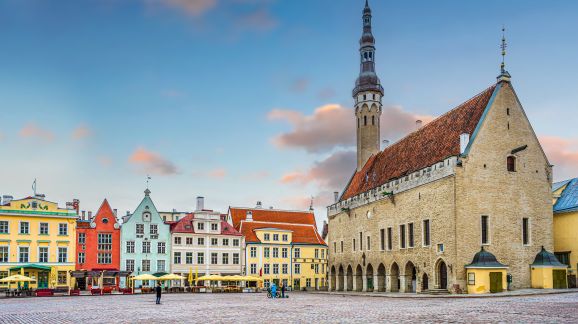 2 diena - shutterstock 2488816973