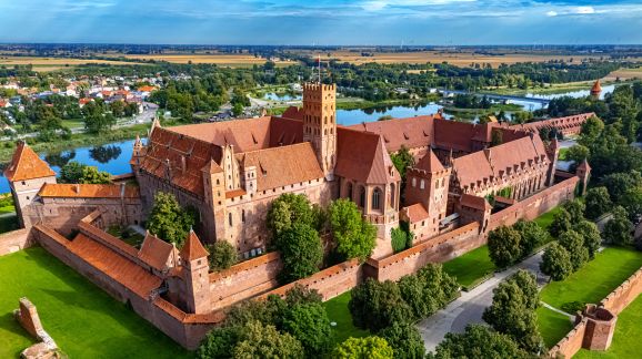 3 diena - shutterstock 2667624309