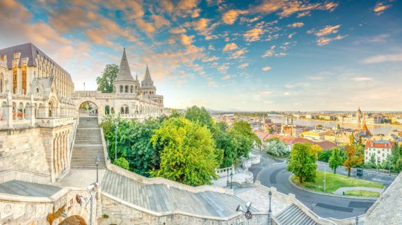 2 diena - shutterstock 2483726145