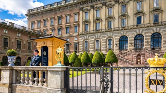 2 diena - shutterstock 2654782349