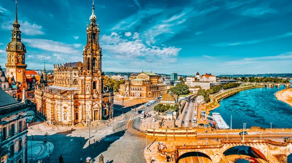 2 diena - shutterstock 1919361824