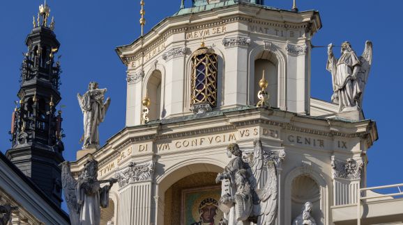 3 diena - shutterstock 2655966923