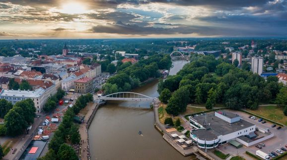 3 diena - shutterstock 2021373890