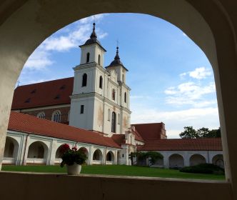 Tytuvėnų Šv. Mergelės Marijos bažnyčia ir vienuolynas