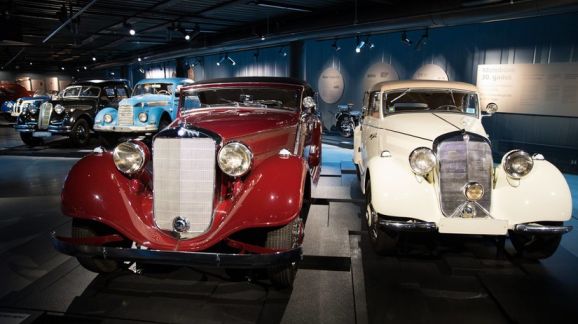 Modernus automobilių muziejus ir žavingi Rygos senamiesčio kampeliai - 150845