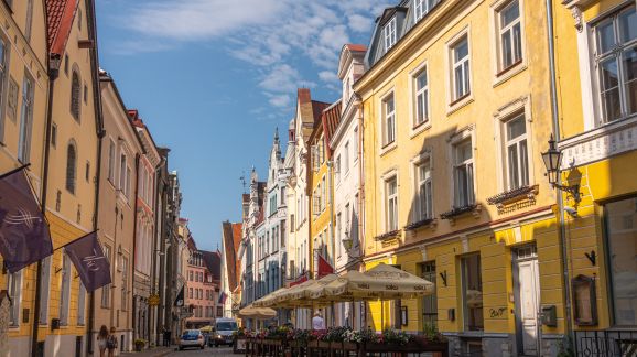 1 diena - shutterstock 2227245319