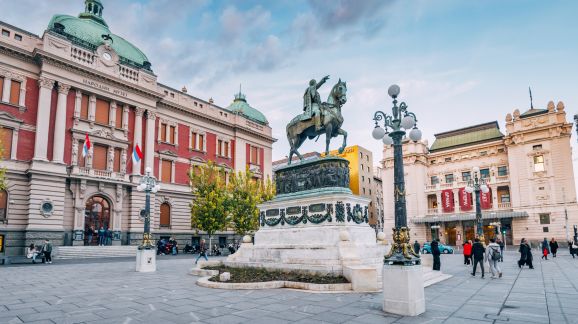 2 diena - shutterstock 2421025003