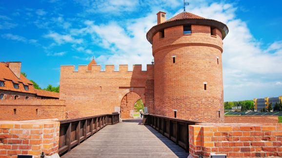 2 diena - shutterstock 557052235