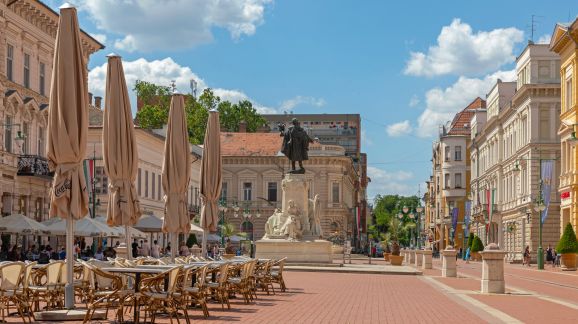 8 diena - shutterstock 2007255122