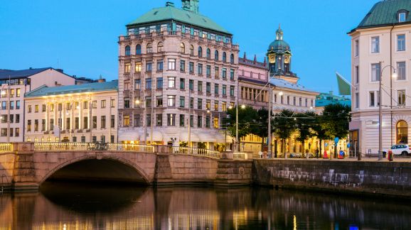 2 diena - shutterstock 1234659919