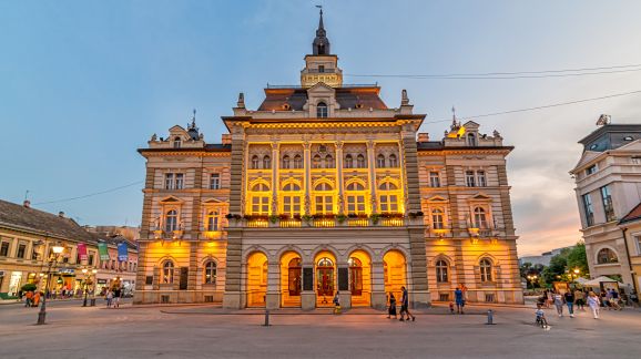2 diena - shutterstock 1703033854