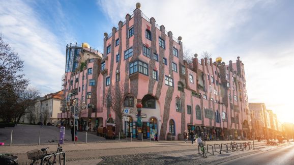 2 diena - shutterstock 2254801037